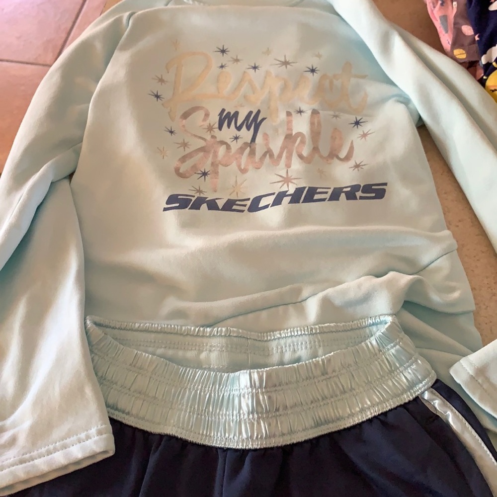 Girls sweat pants set.